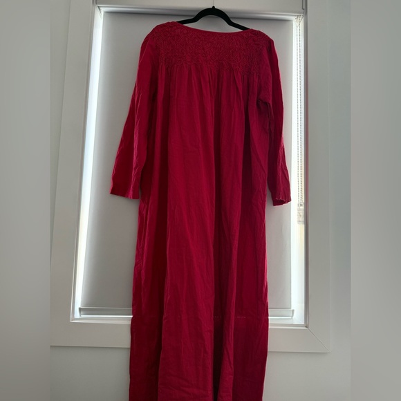 April Cornell Red Textured Nightgown - Picture 7 of 9